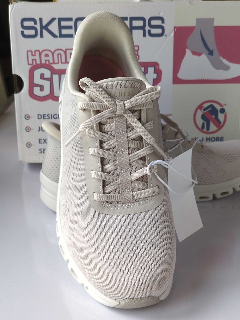 NIB Skechers Tan Women's Swift Fit Hands Free Shoes Sneakers Fixed Bow Tie